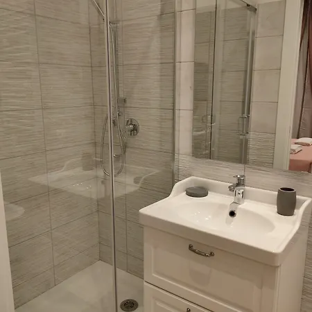 Beplace Holy Πανσιόν 4*